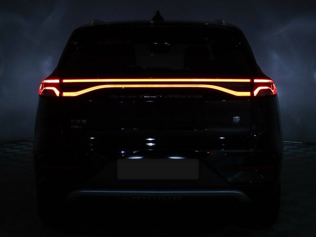 BYD Tang с пробегом — 2023 год. Фото: #24