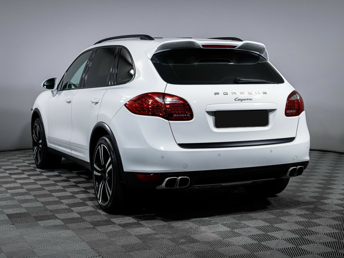 Porsche Cayenne с пробегом — 2013 год. Фото: #6