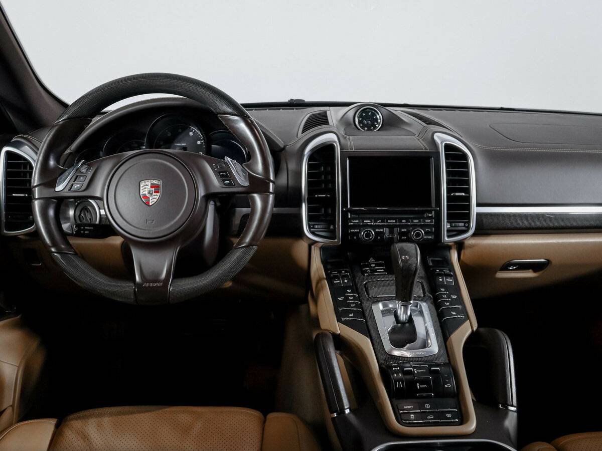 Porsche Cayenne с пробегом — 2013 год. Фото: #11