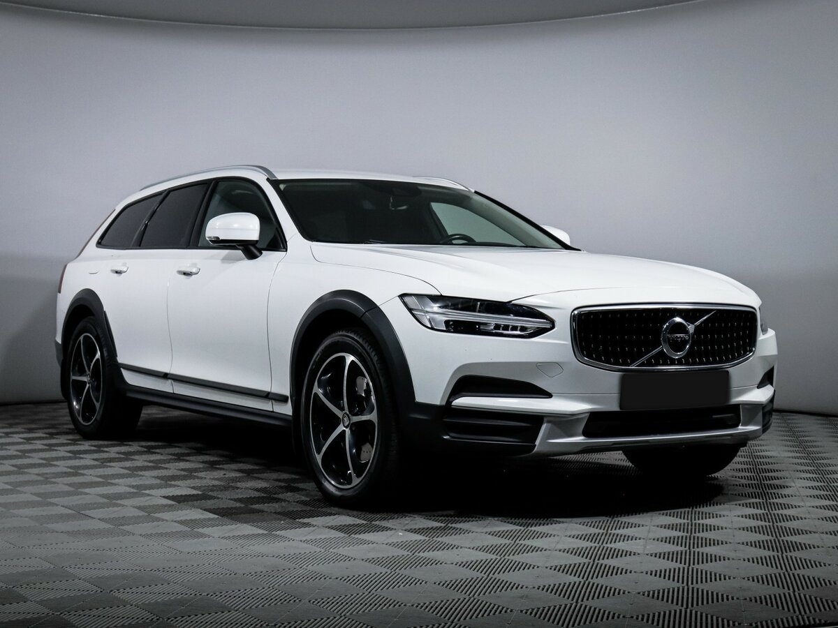 Volvo V90 Cross Country с пробегом — 2019 год. Фото: #2