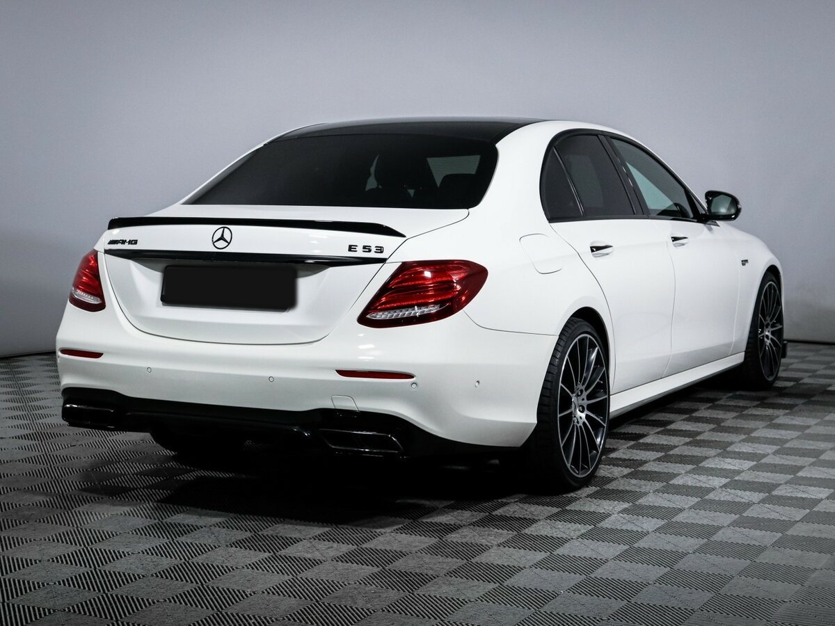 Mercedes-Benz E-Класс AMG с пробегом — 2017 год. Фото: #4