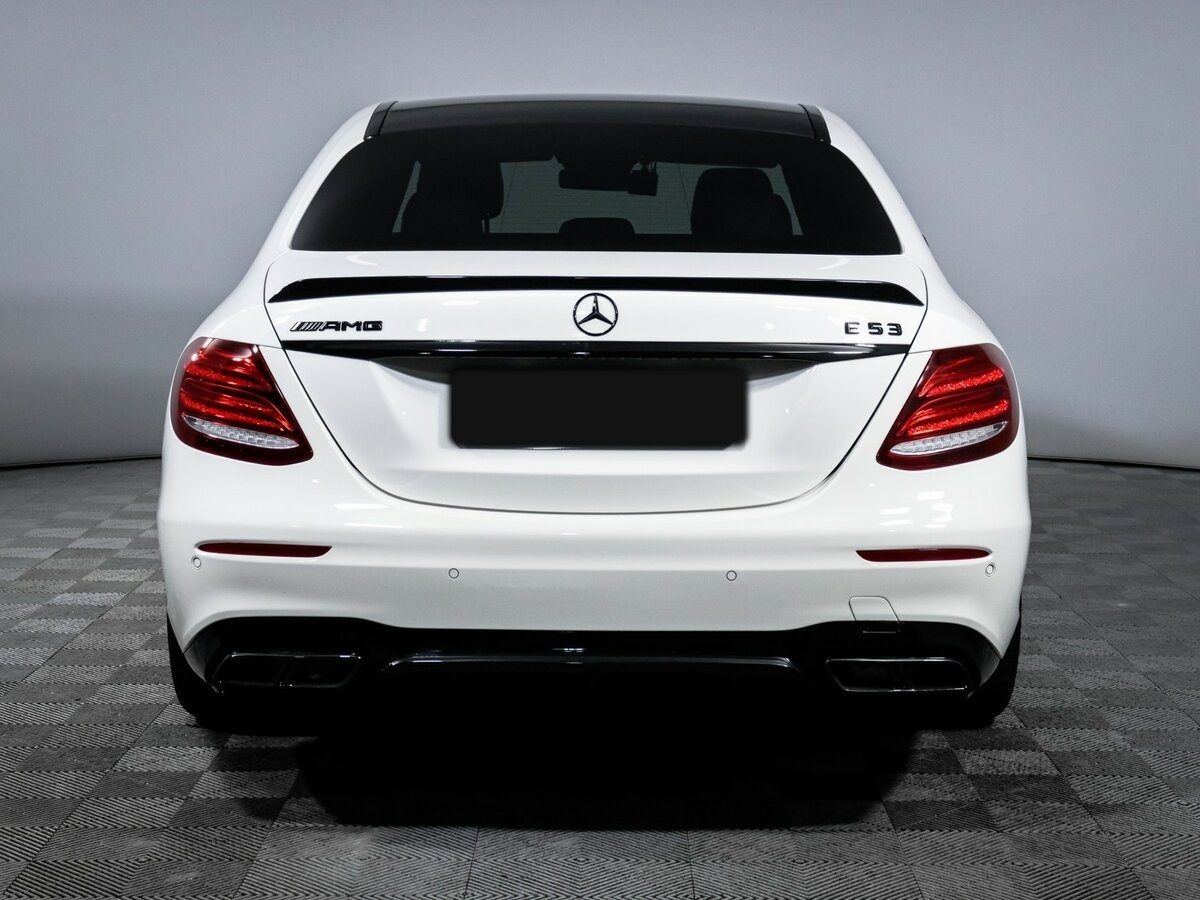 Mercedes-Benz E-Класс AMG с пробегом — 2017 год. Фото: #5