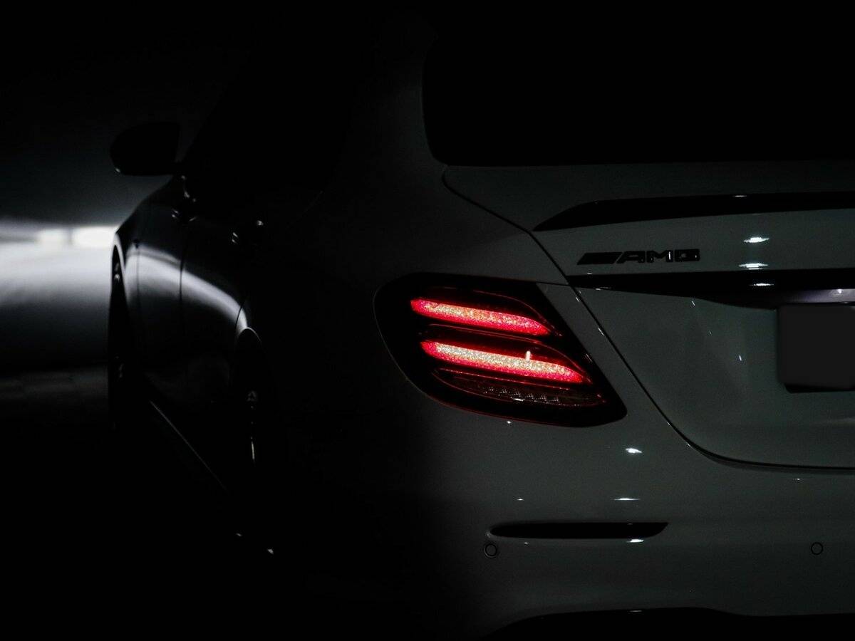 Mercedes-Benz E-Класс AMG с пробегом — 2017 год. Фото: #27