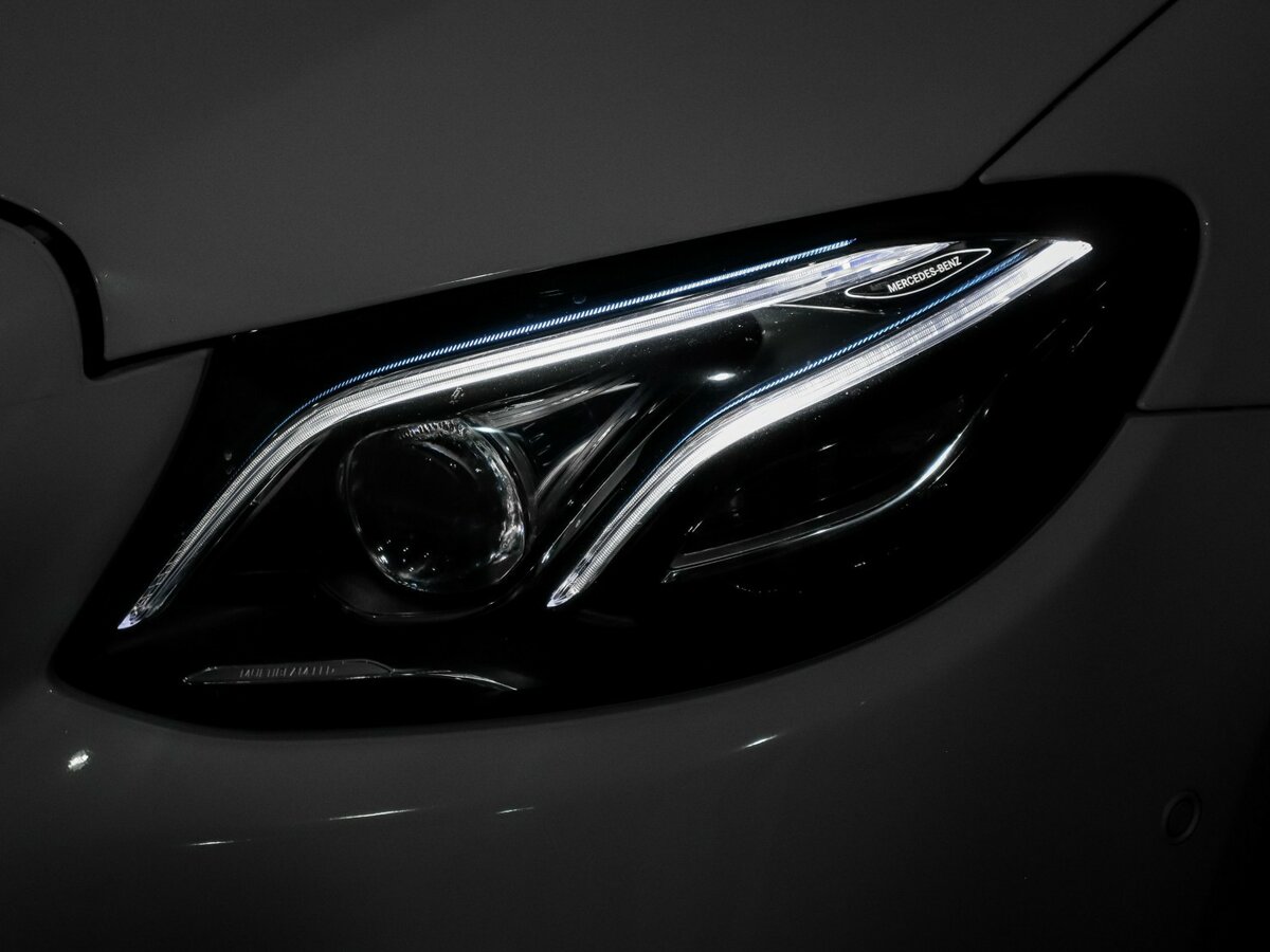 Mercedes-Benz E-Класс AMG с пробегом — 2017 год. Фото: #32