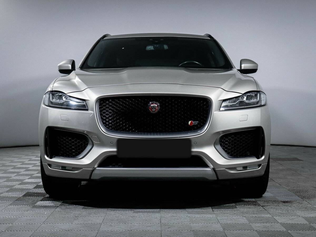 Jaguar F-Pace с пробегом — 2016 год. Фото: #1