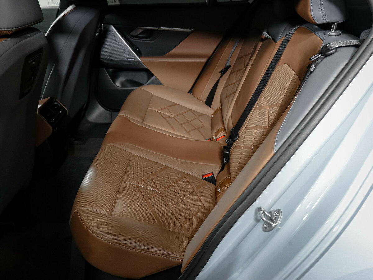 BMW 5 серии с пробегом — 2023 год. Фото: #9