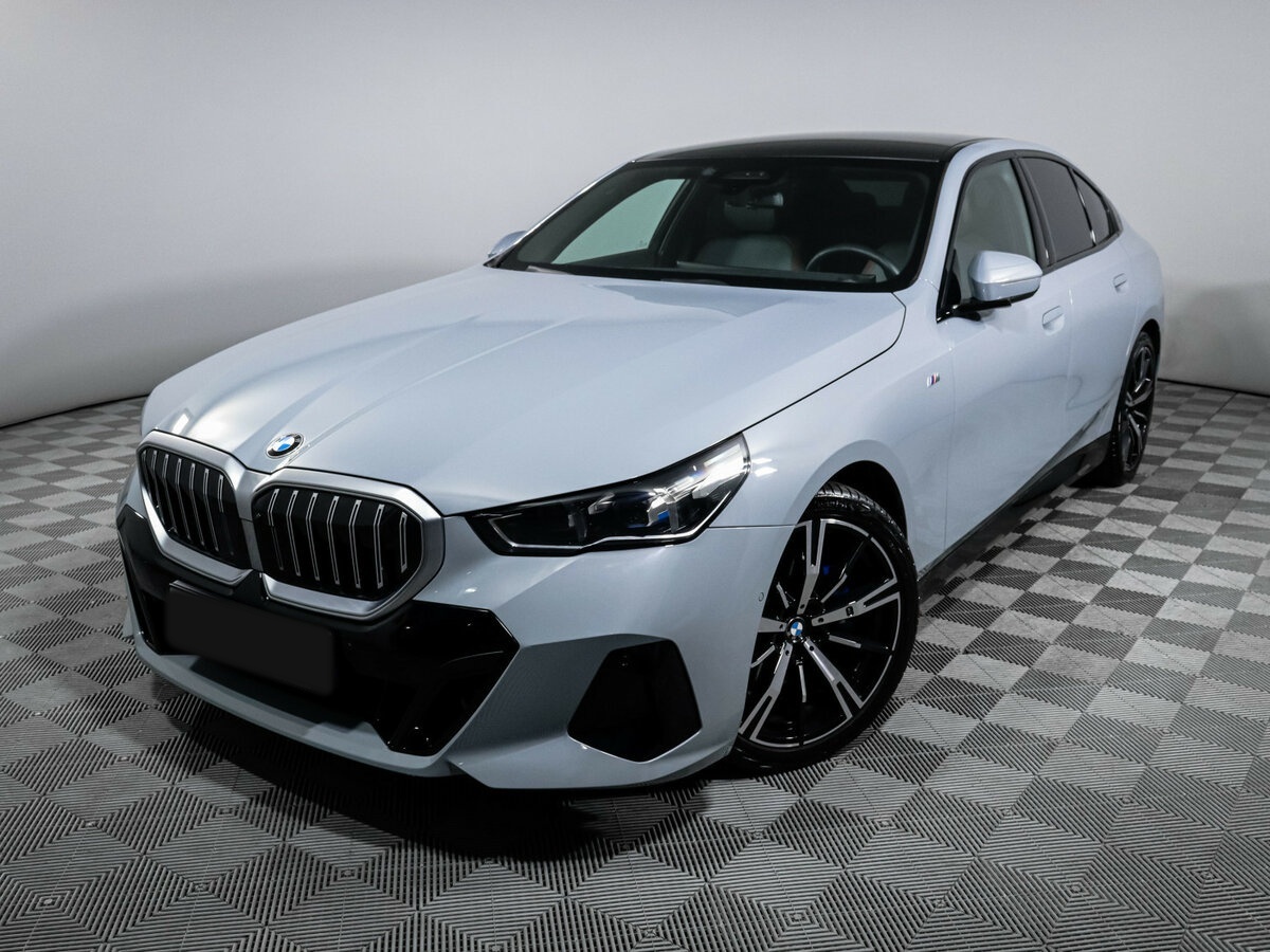 BMW 5 серии с пробегом — 2023 год. Фото: #16