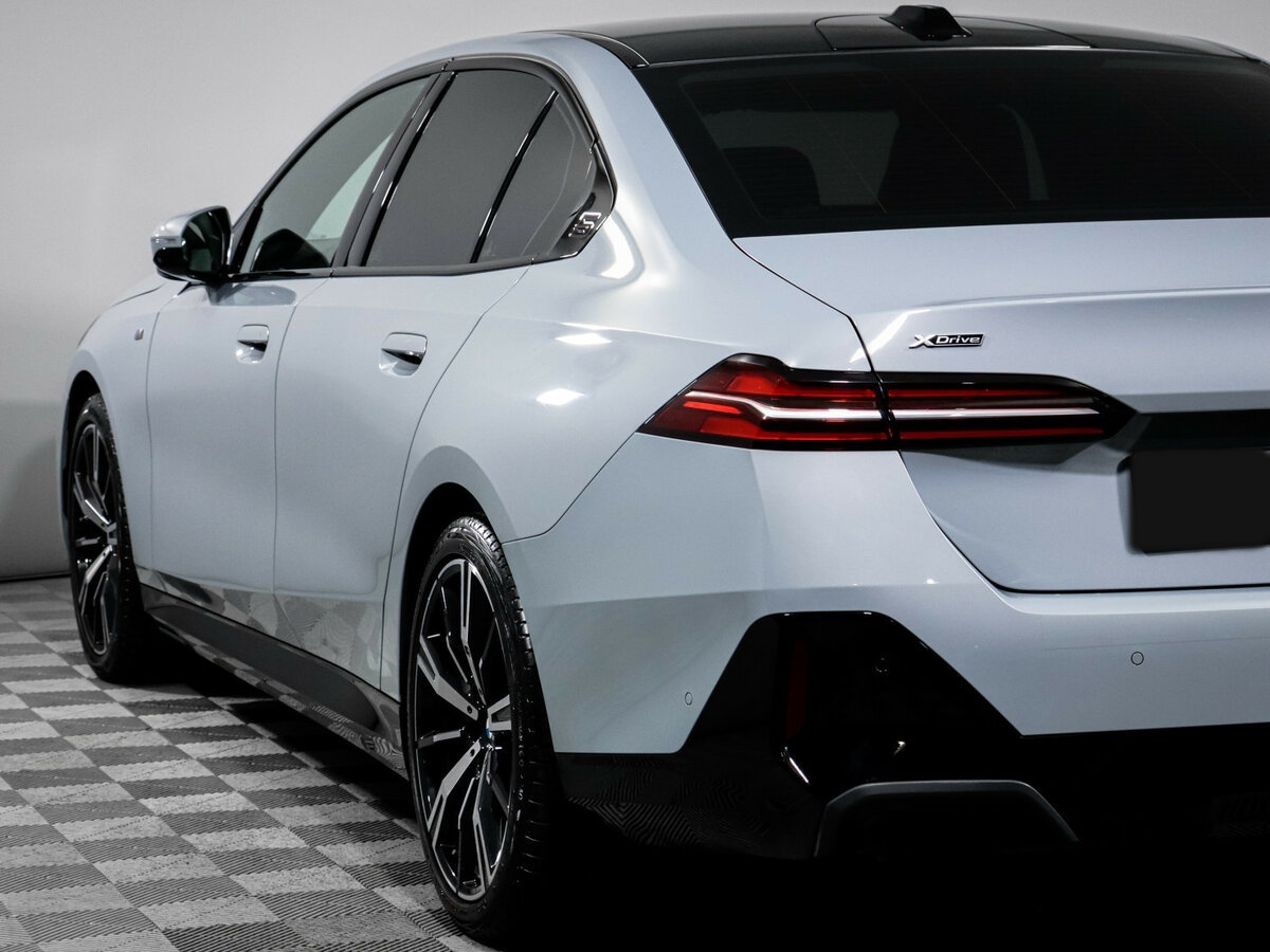 BMW 5 серии с пробегом — 2023 год. Фото: #19