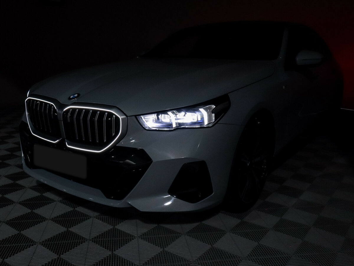 BMW 5 серии с пробегом — 2023 год. Фото: #35