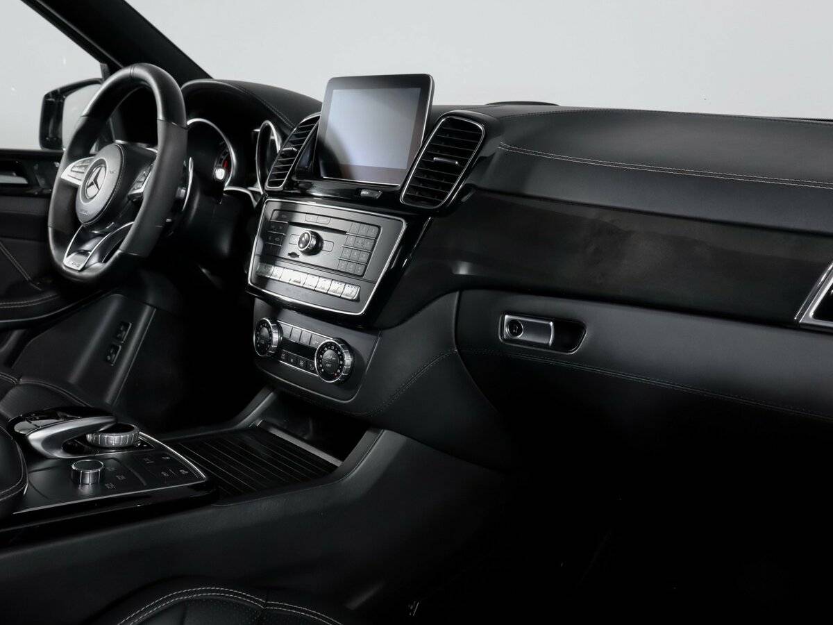 Mercedes-Benz GLS AMG с пробегом — 2016 год. Фото: #8