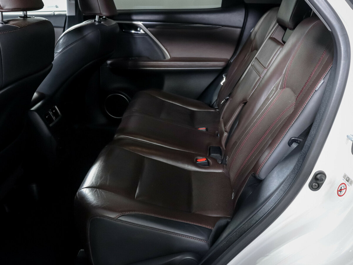 Lexus RX с пробегом — 2016 год. Фото: #9