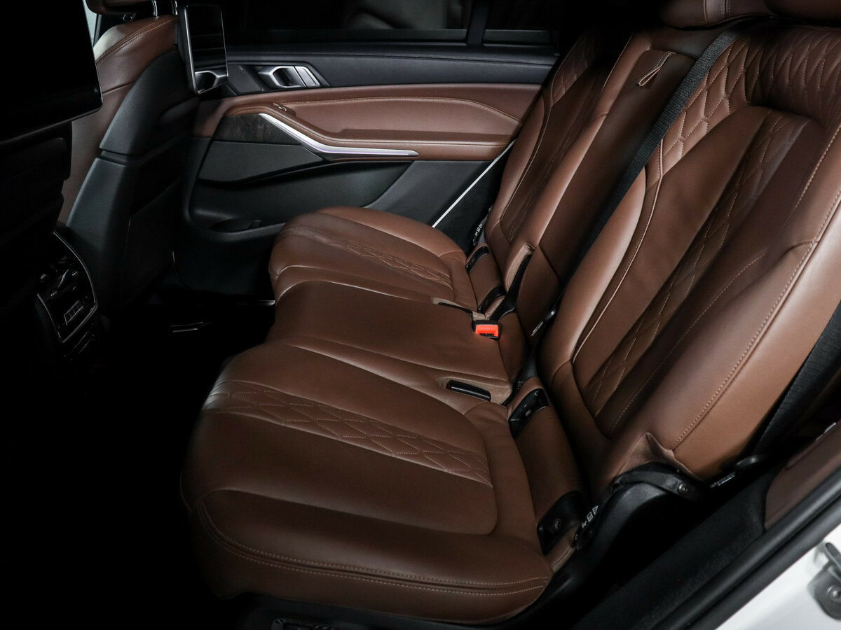 BMW X7 с пробегом — 2020 год. Фото: #9