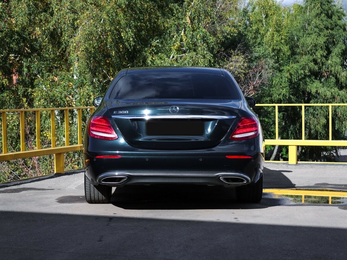 Mercedes-Benz E-Класс с пробегом — 2017 год. Фото: #4