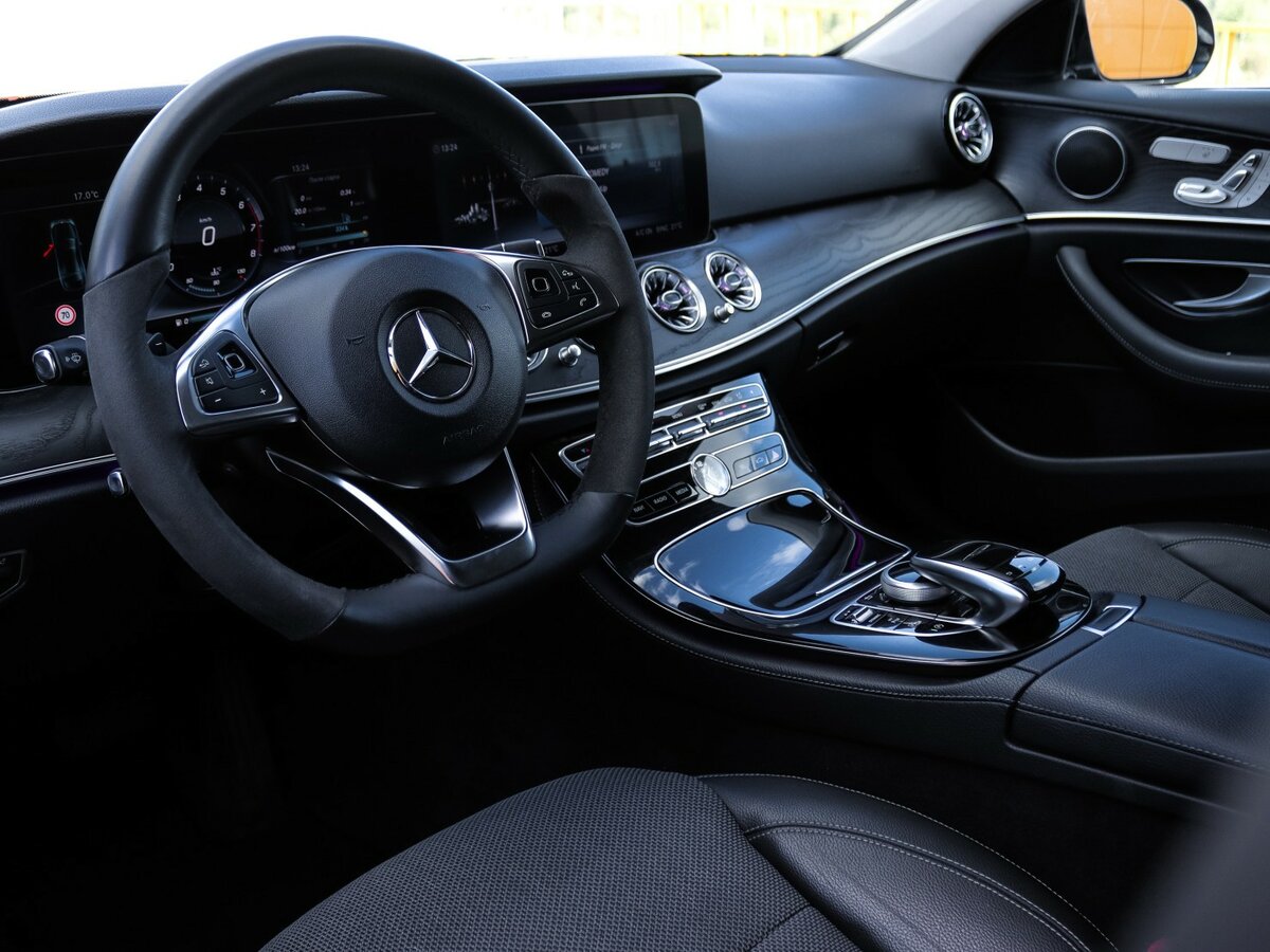 Mercedes-Benz E-Класс с пробегом — 2017 год. Фото: #10