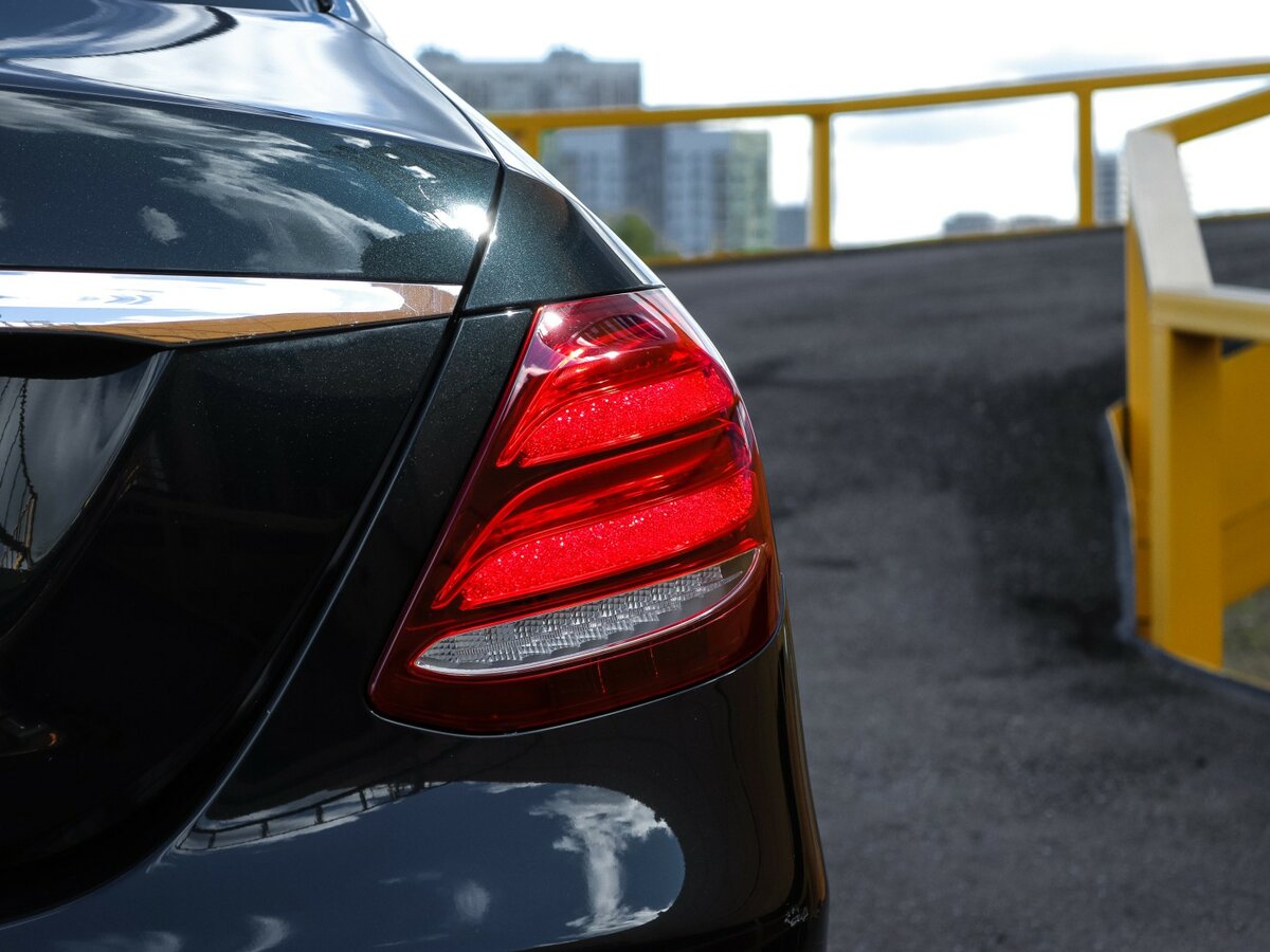 Mercedes-Benz E-Класс с пробегом — 2017 год. Фото: #18