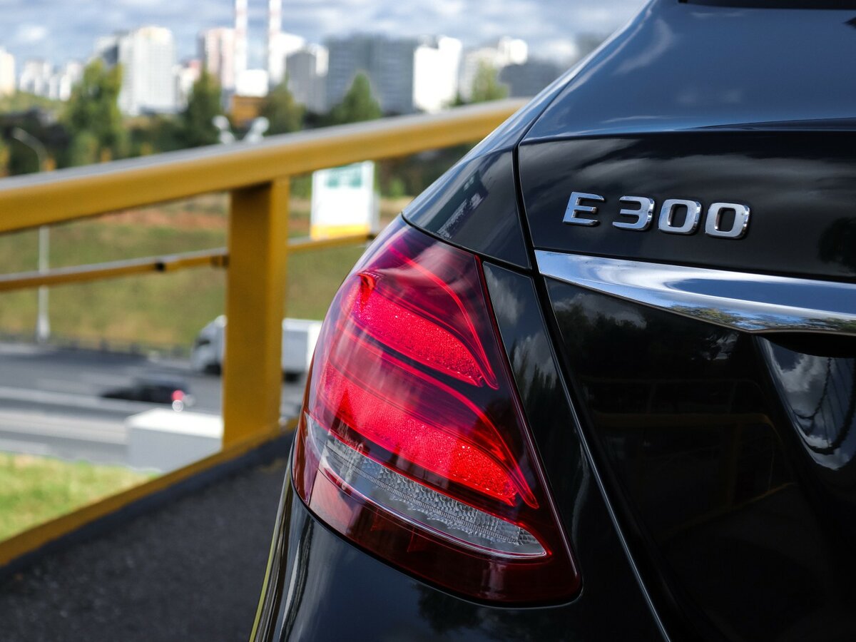 Mercedes-Benz E-Класс с пробегом — 2017 год. Фото: #19
