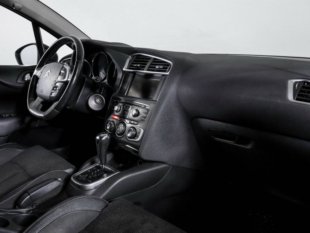 Citroen C4 с пробегом — 2011 год. Фото: #6