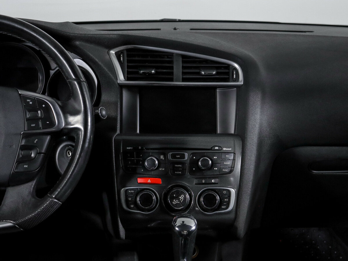 Citroen C4 с пробегом — 2011 год. Фото: #9