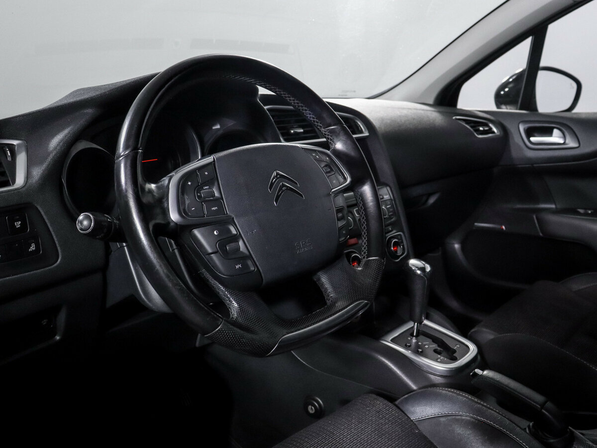 Citroen C4 с пробегом — 2011 год. Фото: #10