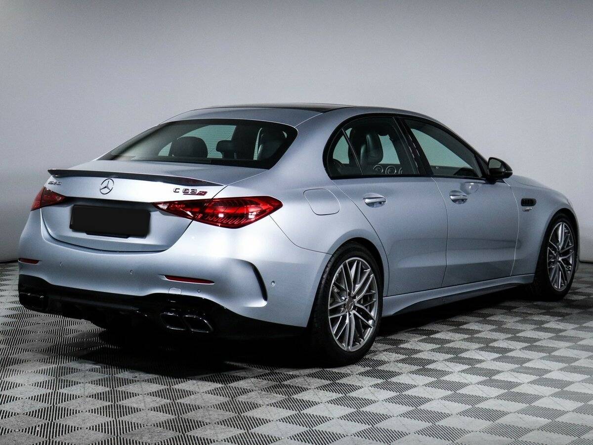 Mercedes-Benz C-Класс AMG с пробегом — 2023 год. Фото: #3