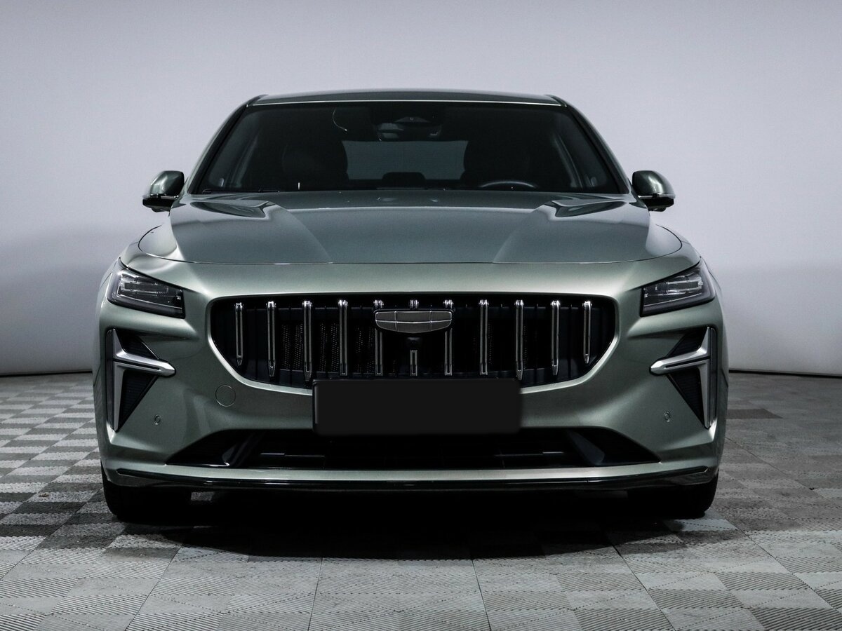 Geely Preface с пробегом — 2024 год. Фото: #1