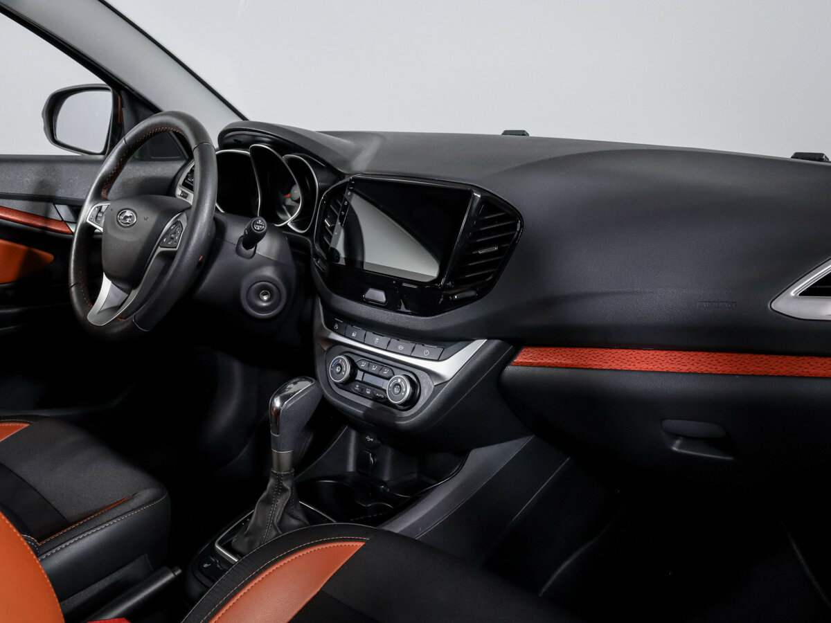 Lada (ВАЗ) Vesta с пробегом — 2020 год. Фото: #6