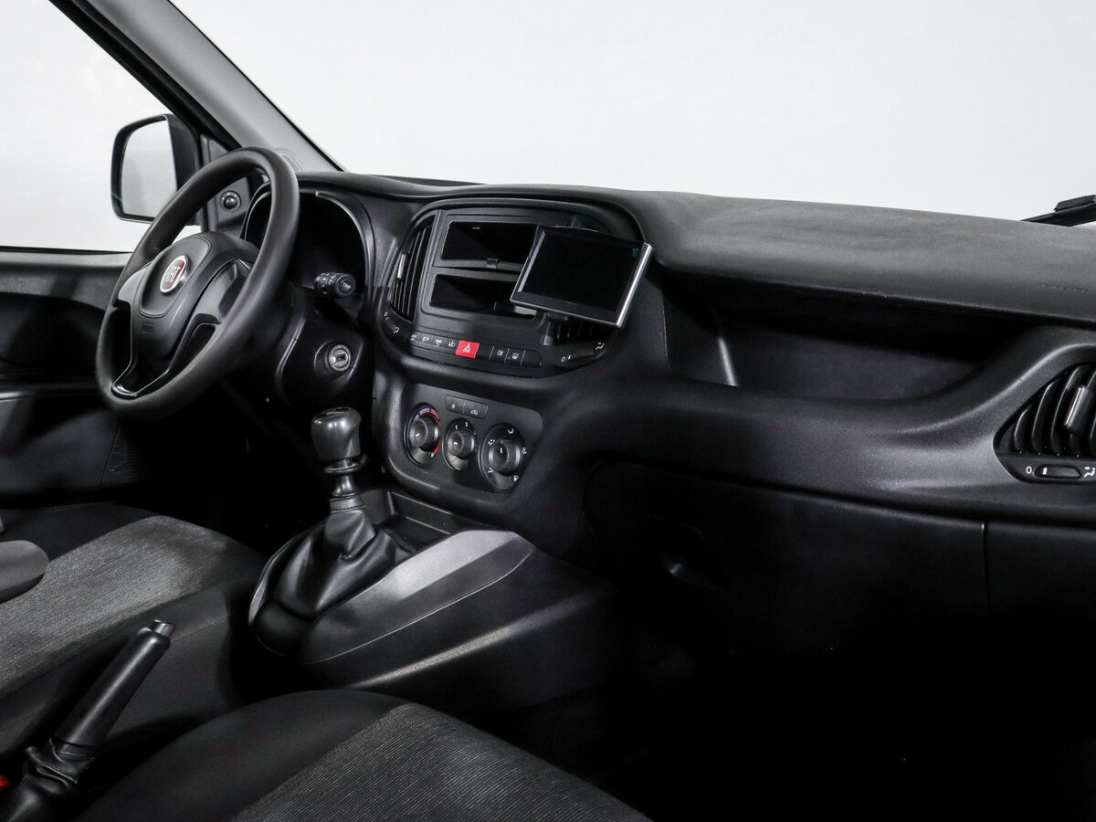 Fiat Doblo с пробегом — 2020 год. Фото: #6