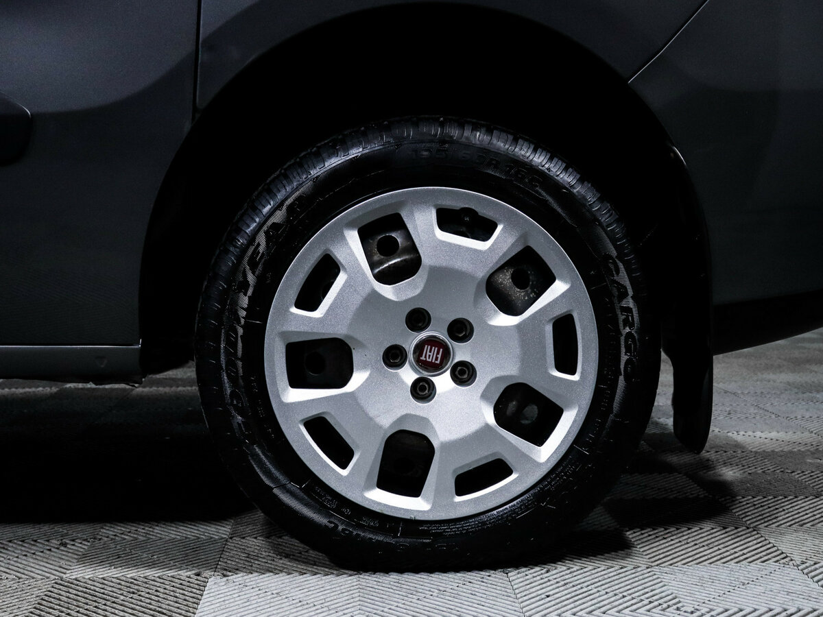 Fiat Doblo с пробегом — 2020 год. Фото: #11