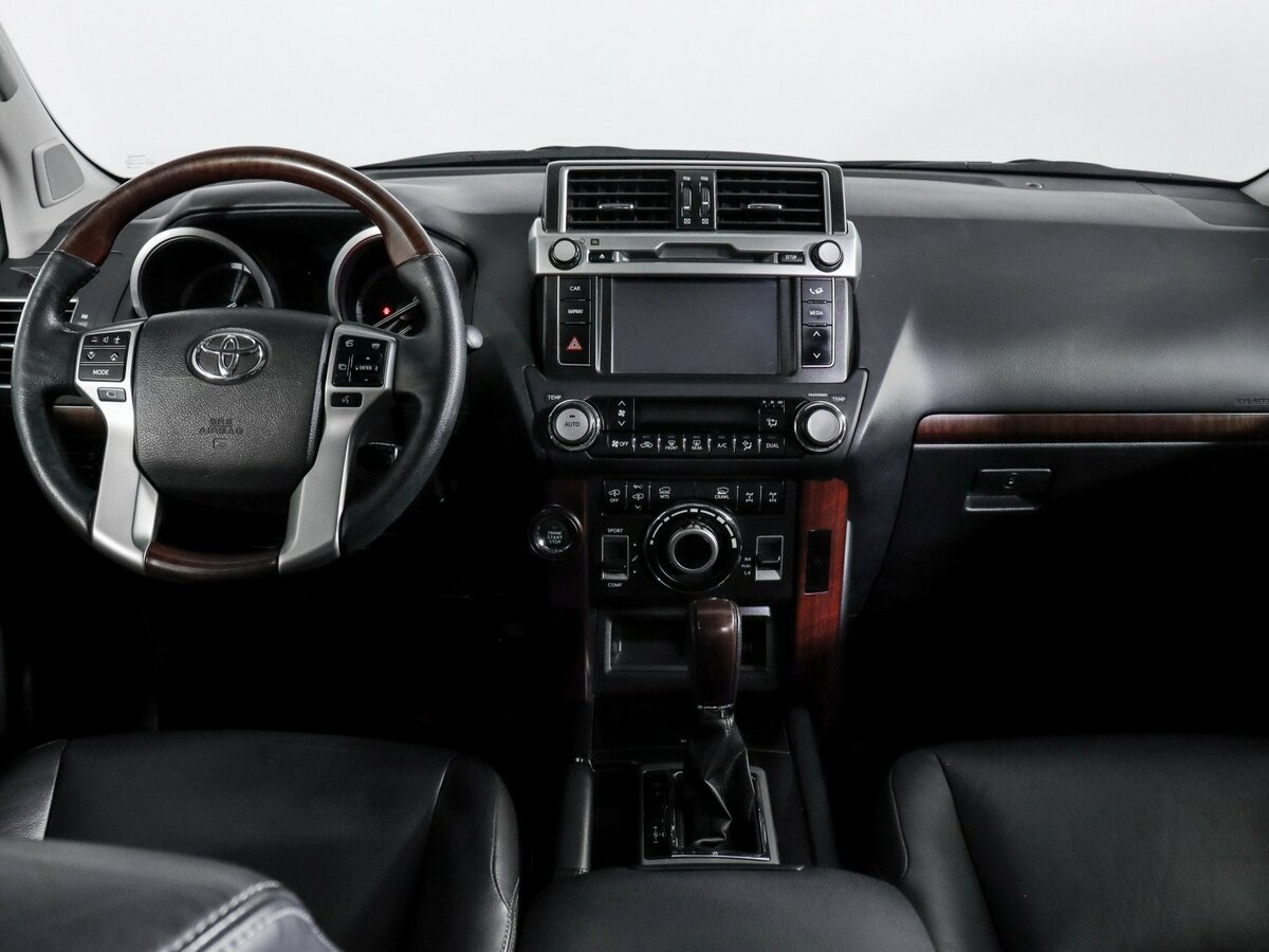Toyota Land Cruiser Prado с пробегом — 2015 год. Фото: #11