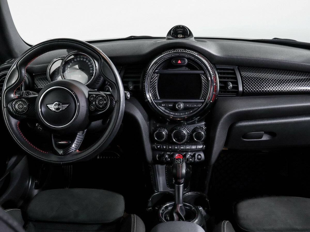 Mini Hatch с пробегом — 2017 год. Фото: #9