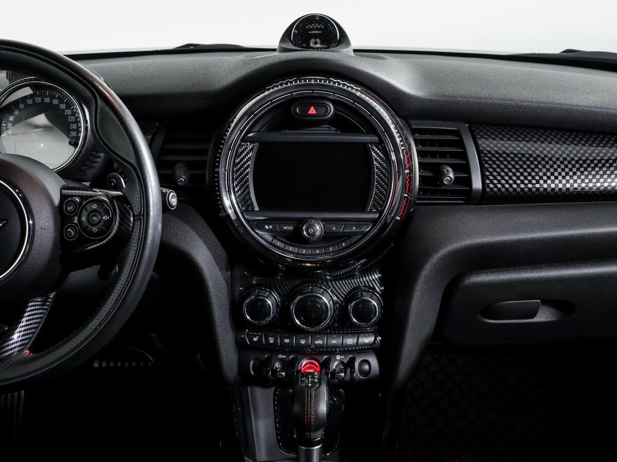 Mini Hatch с пробегом — 2017 год. Фото: #10