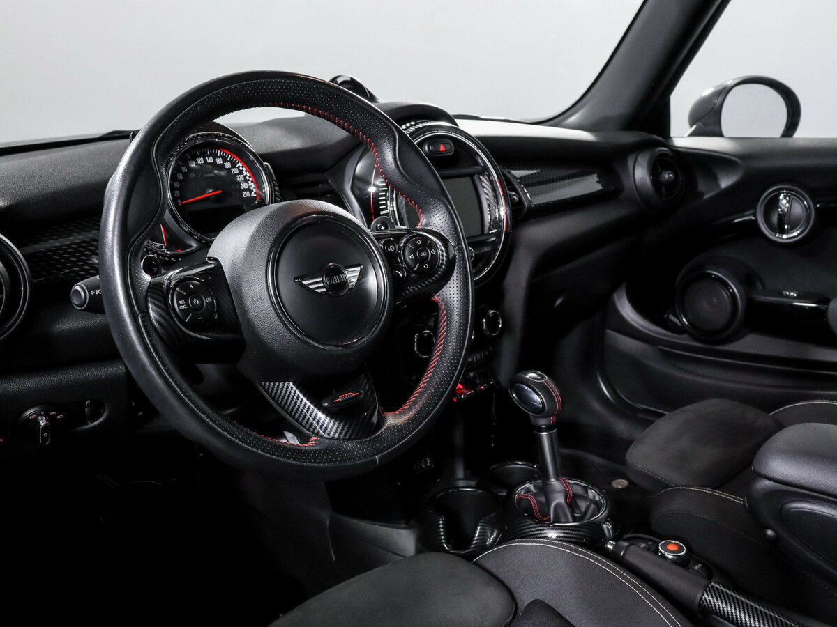 Mini Hatch с пробегом — 2017 год. Фото: #11