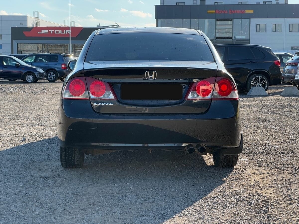 Honda Civic с пробегом — 2008 год. Фото: #4