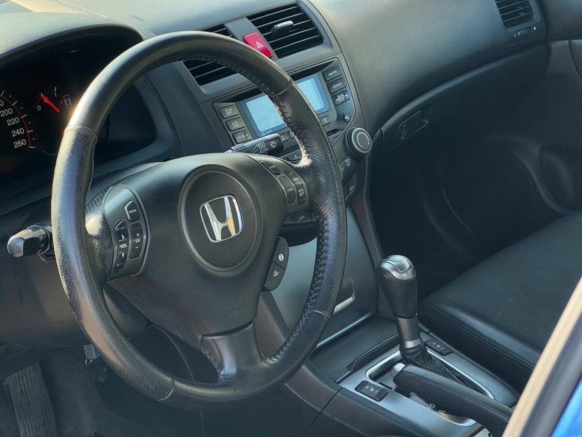Honda Accord с пробегом — 2006 год. Фото: #7