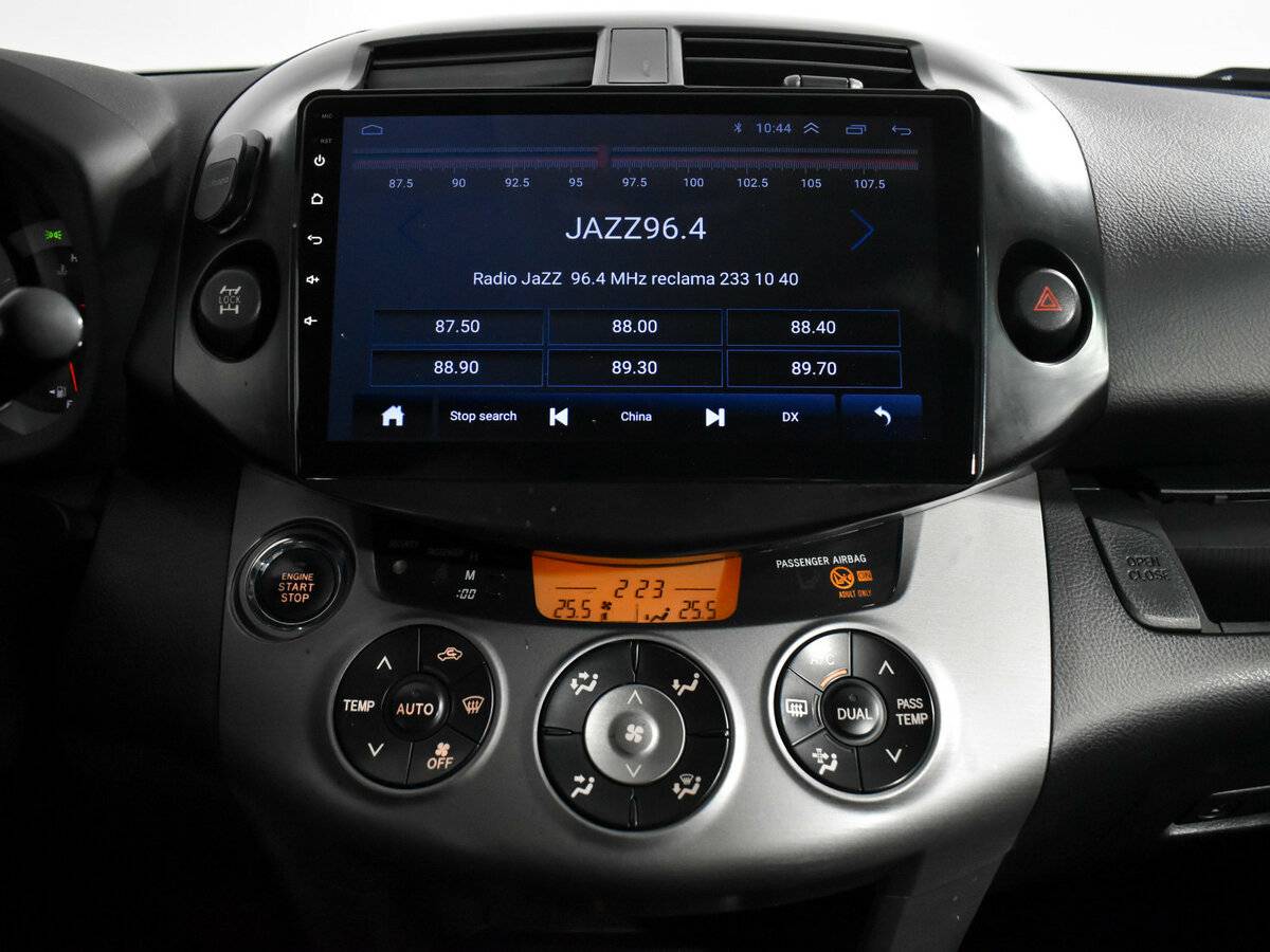 Toyota RAV4 с пробегом — 2006 год. Фото: #15