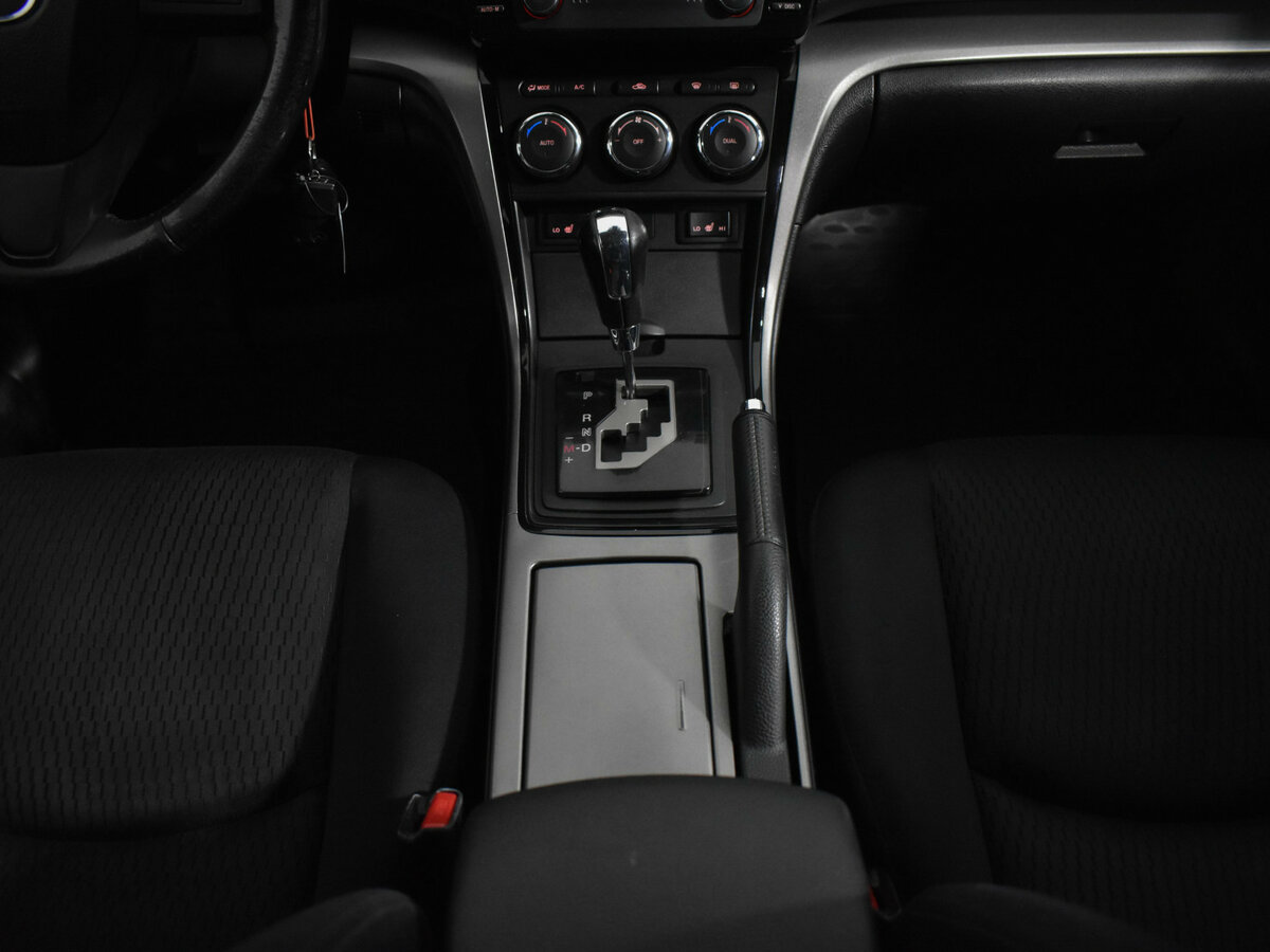 Mazda 6 с пробегом — 2010 год. Фото: #11