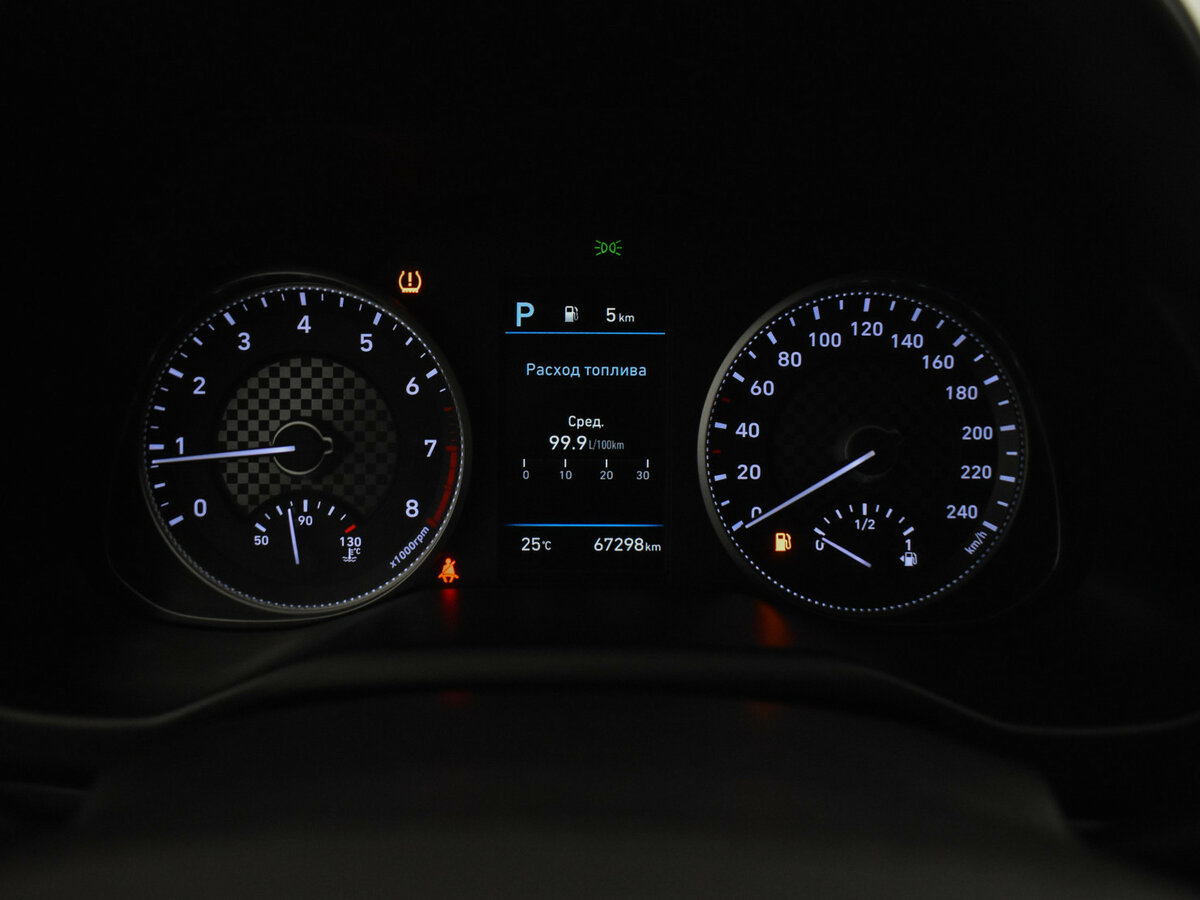 Hyundai Elantra с пробегом — 2019 год. Фото: #16