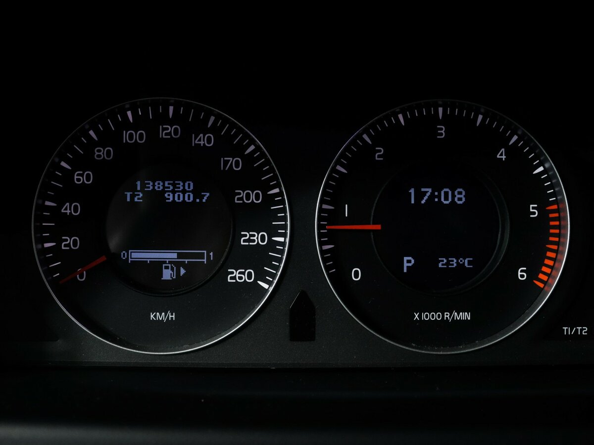 Volvo XC70 с пробегом — 2008 год. Фото: #8