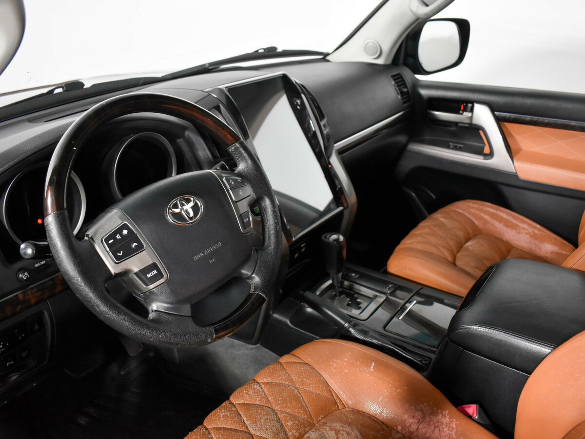 Toyota Land Cruiser с пробегом — 2008 год. Фото: #4