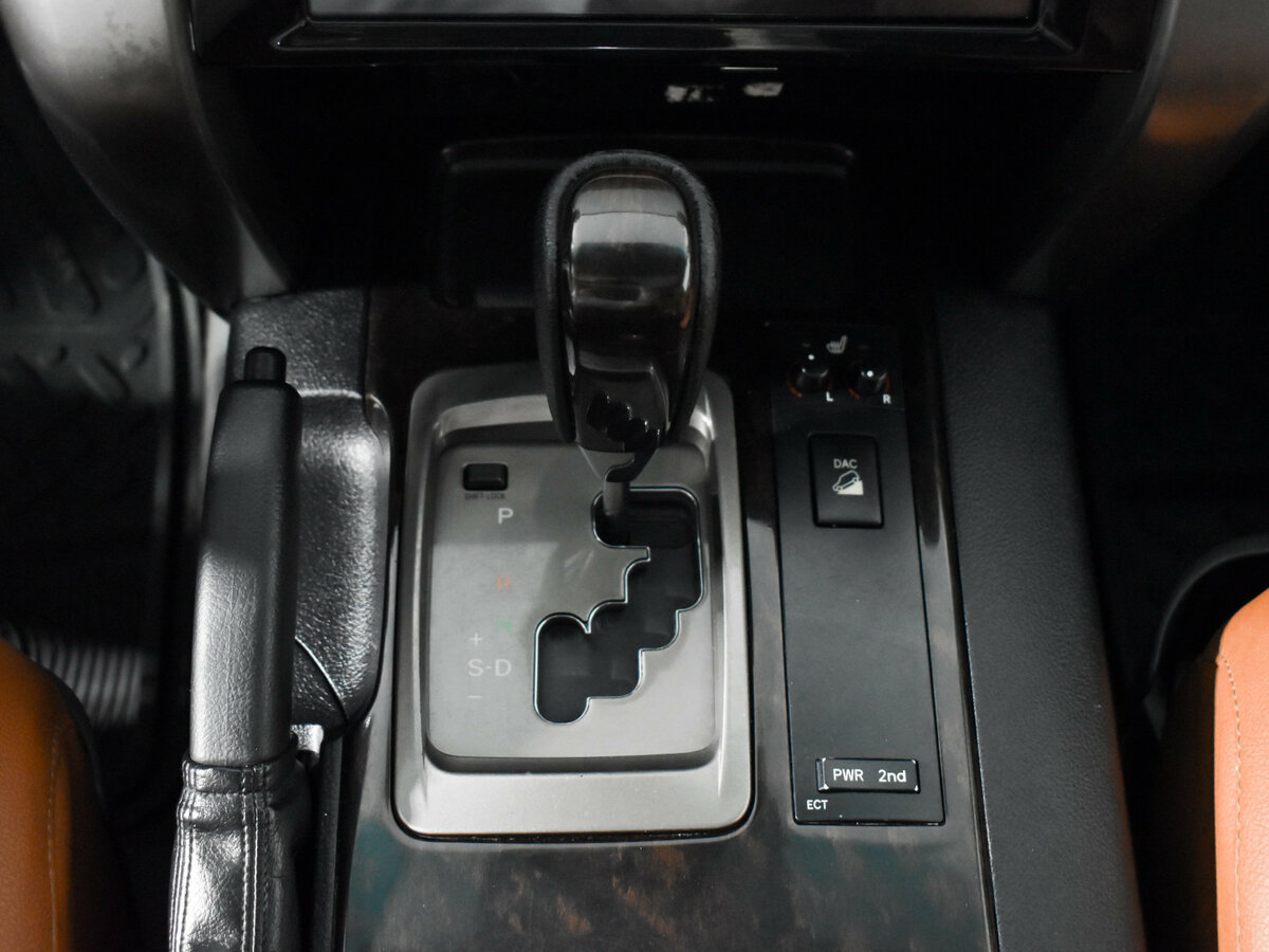 Toyota Land Cruiser с пробегом — 2008 год. Фото: #5