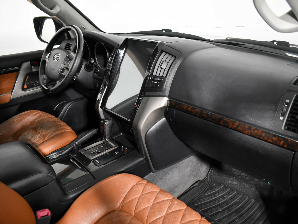 Toyota Land Cruiser с пробегом — 2008 год. Фото: #7