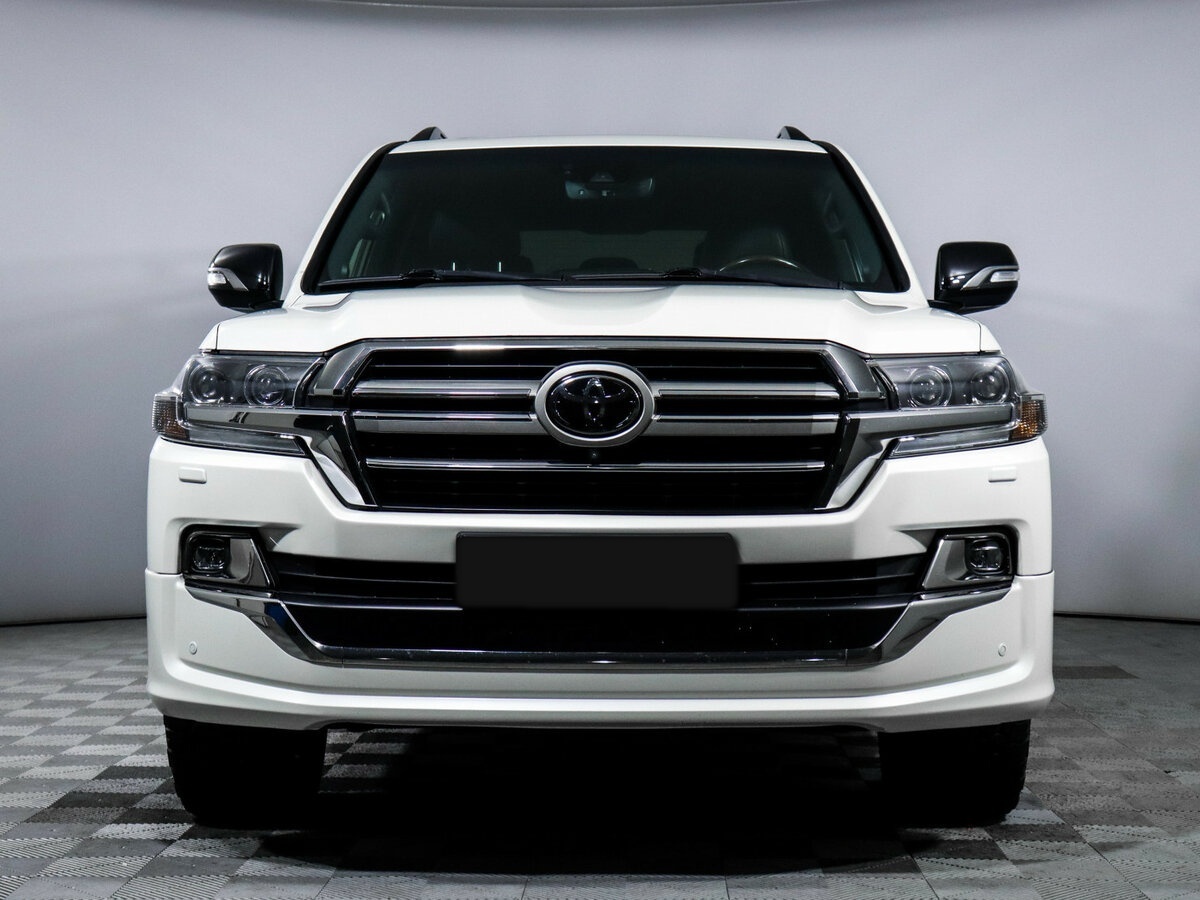 Toyota Land Cruiser с пробегом — 2019 год. Фото: #1