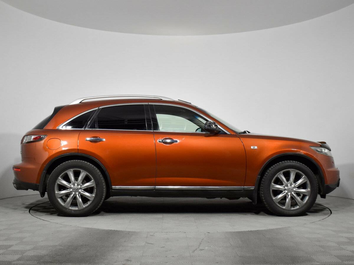 Infiniti FX с пробегом — 2007 год. Фото: #3