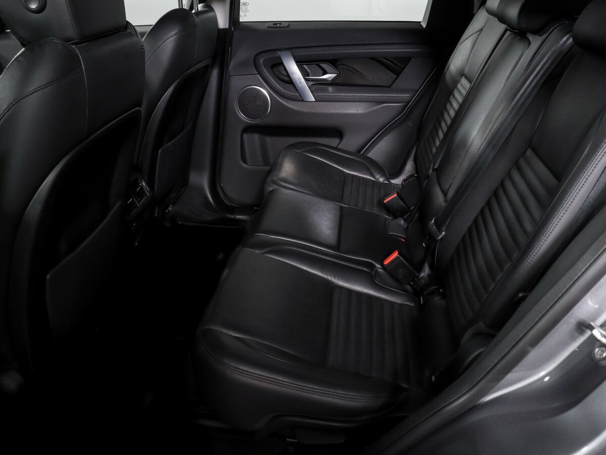 Land Rover Discovery Sport с пробегом — 2019 год. Фото: #7