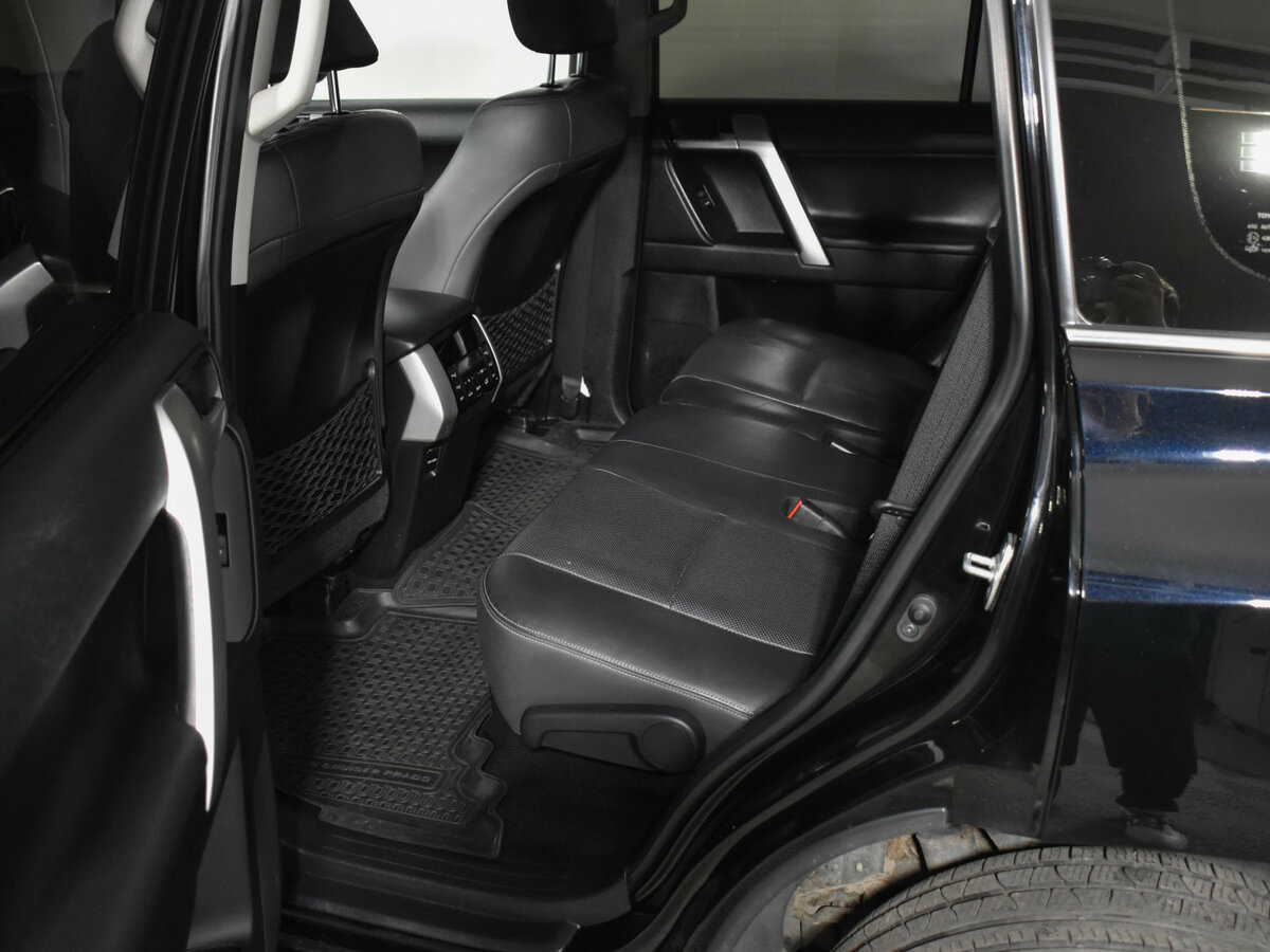 Toyota Land Cruiser Prado с пробегом — 2018 год. Фото: #11
