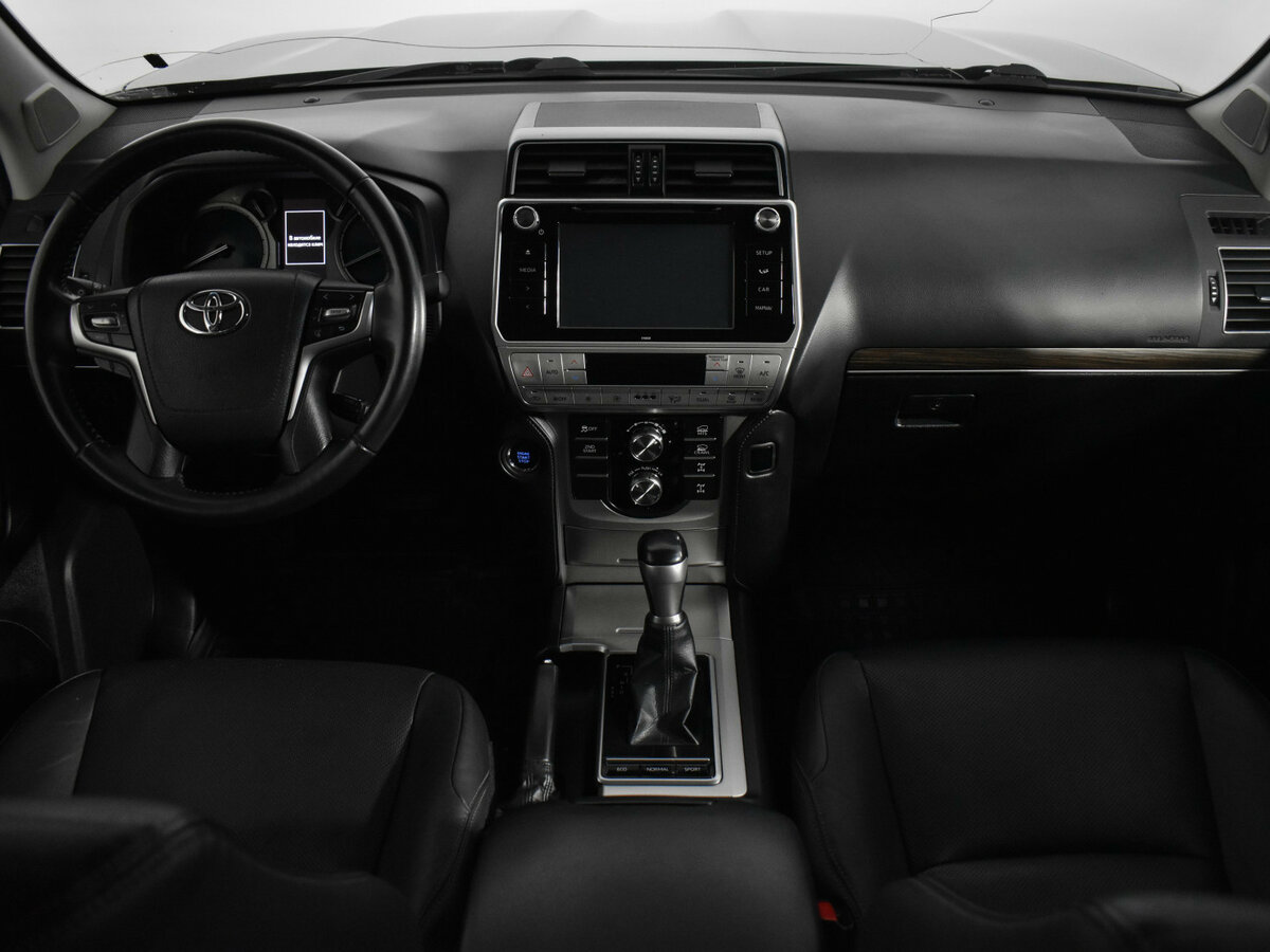 Toyota Land Cruiser Prado с пробегом — 2018 год. Фото: #13
