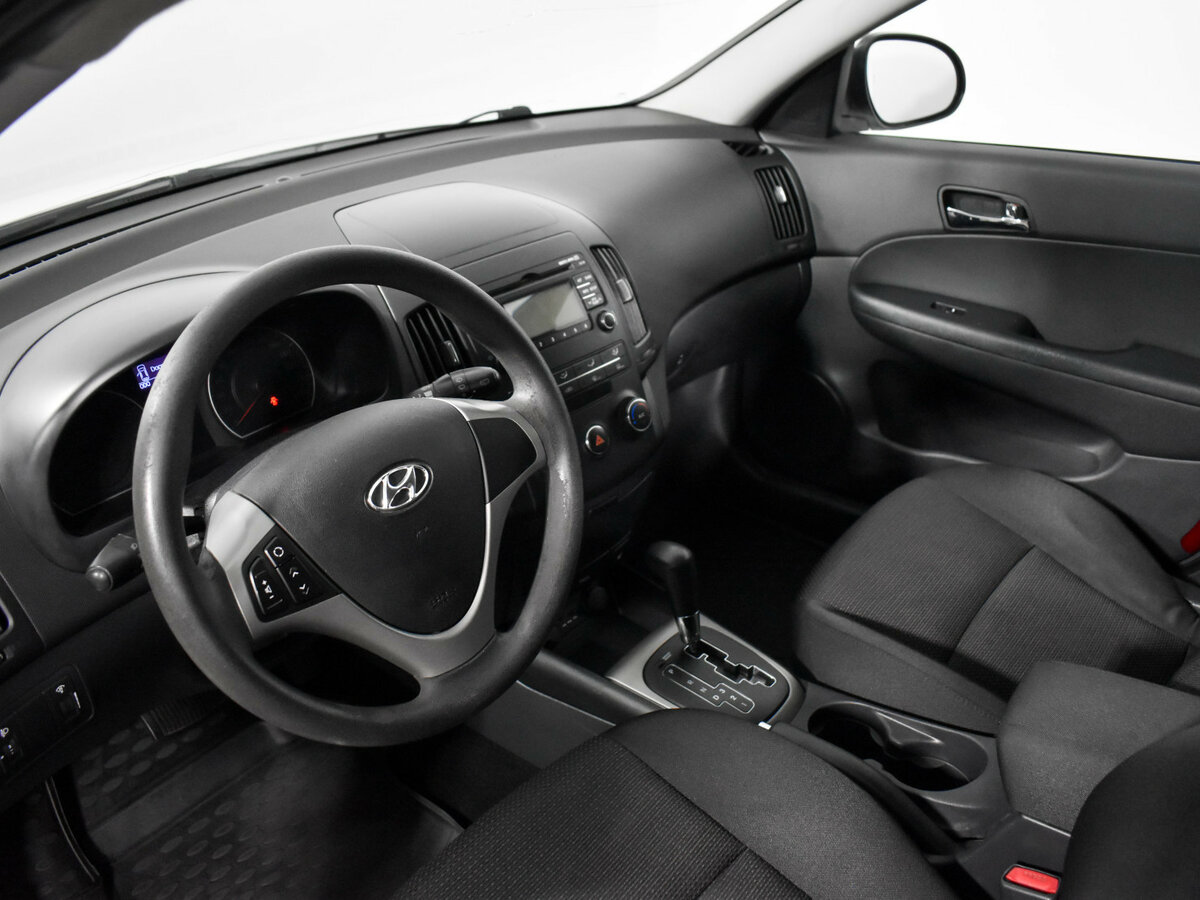 Hyundai i30 с пробегом — 2011 год. Фото: #6