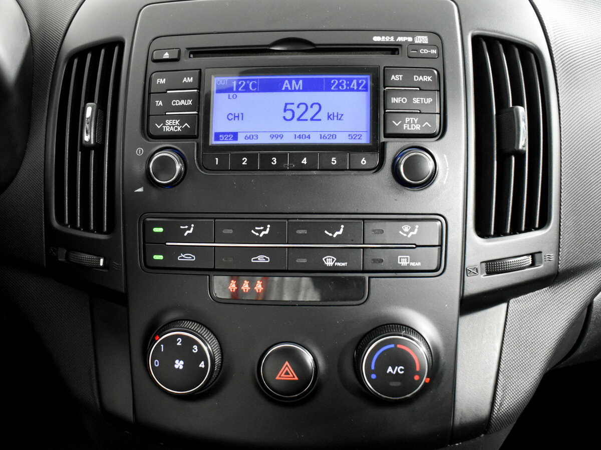 Hyundai i30 с пробегом — 2011 год. Фото: #11