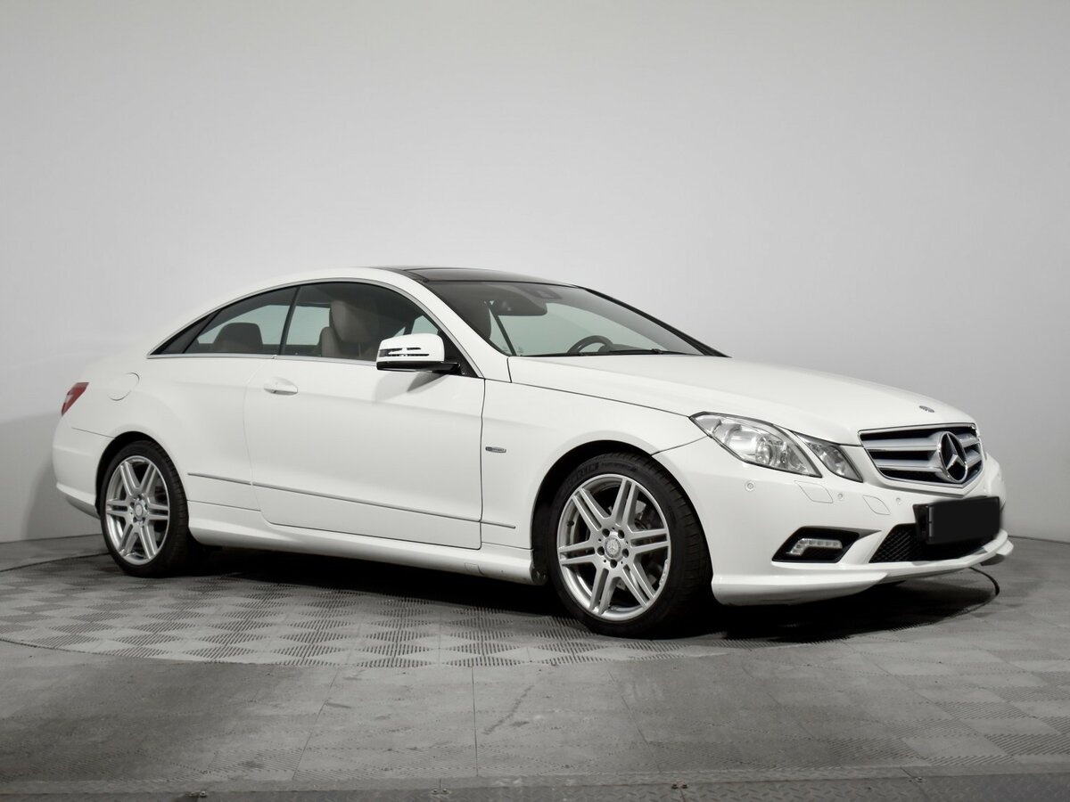 Mercedes-Benz E-Класс с пробегом — 2010 год. Фото: #2