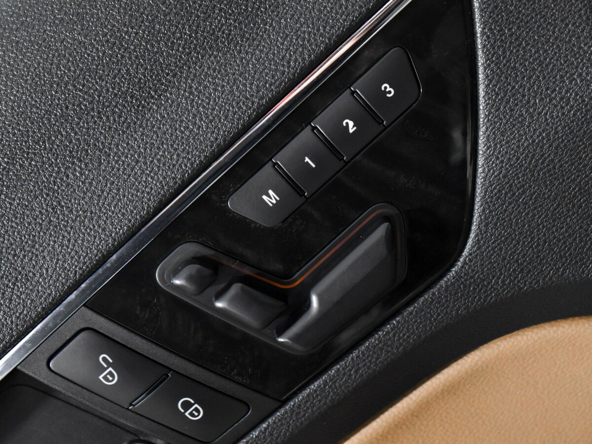 Mercedes-Benz E-Класс с пробегом — 2010 год. Фото: #7